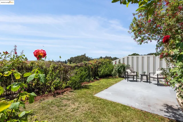 $825,000 | 93 Thousand Oaks Street, Oakland, CA 94605