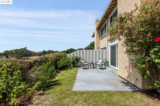 $825,000 | 93 Thousand Oaks Street, Oakland, CA 94605