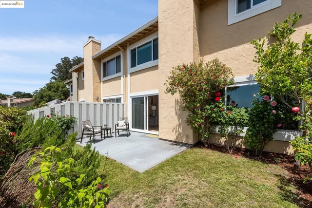 $825,000 | 93 Thousand Oaks Street, Oakland, CA 94605