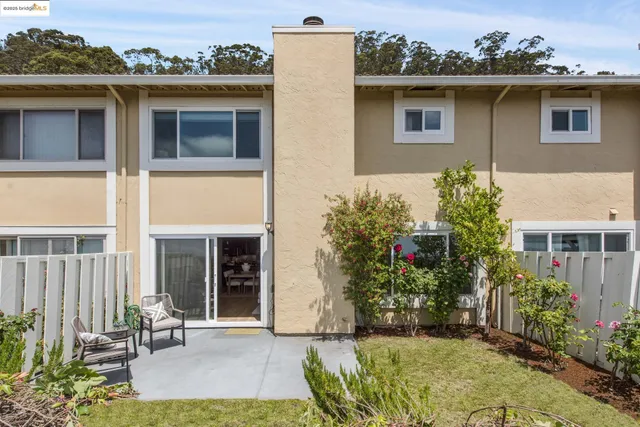 $825,000 | 93 Thousand Oaks Street, Oakland, CA 94605