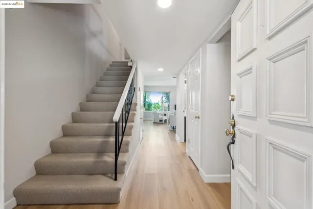 $825,000 | 93 Thousand Oaks Street, Oakland, CA 94605