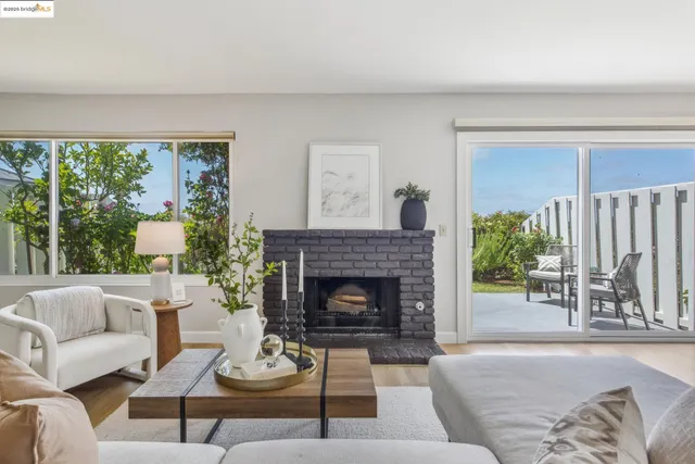 $825,000 | 93 Thousand Oaks Street, Oakland, CA 94605