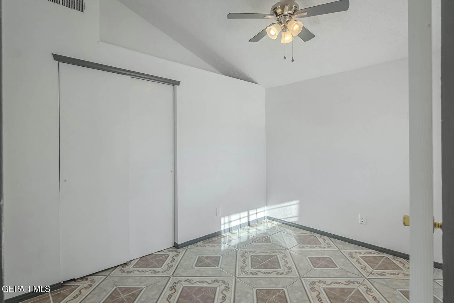 859 Destello Road El Paso, TX 79907 - Photo 29 of 43 a view of a livingroom with a window