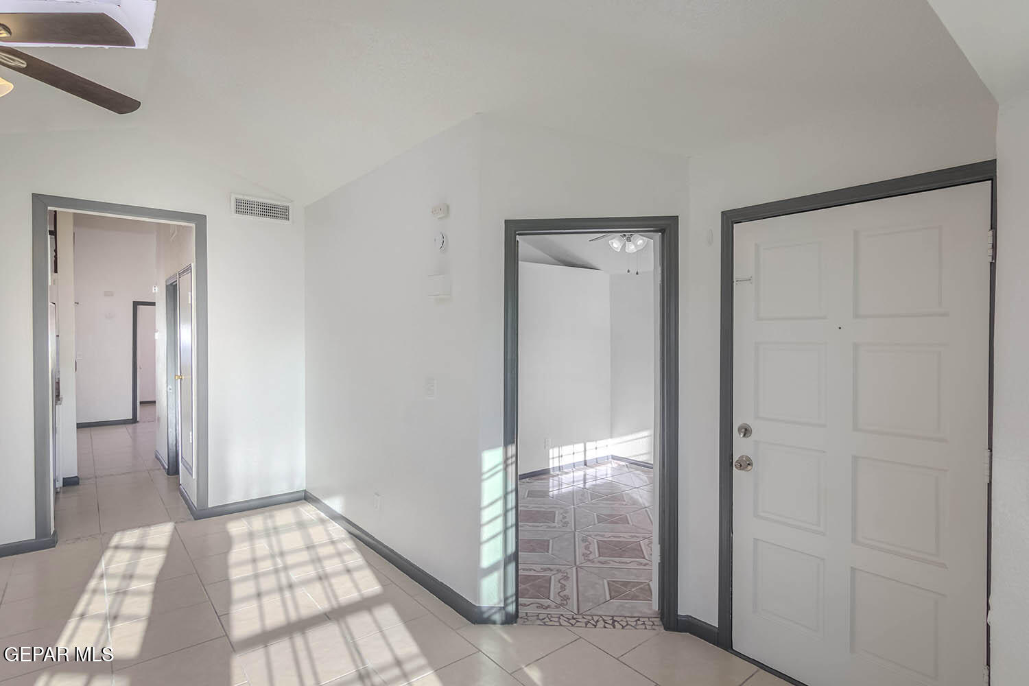 859 Destello Road El Paso, TX 79907 - Photo 10 of 43