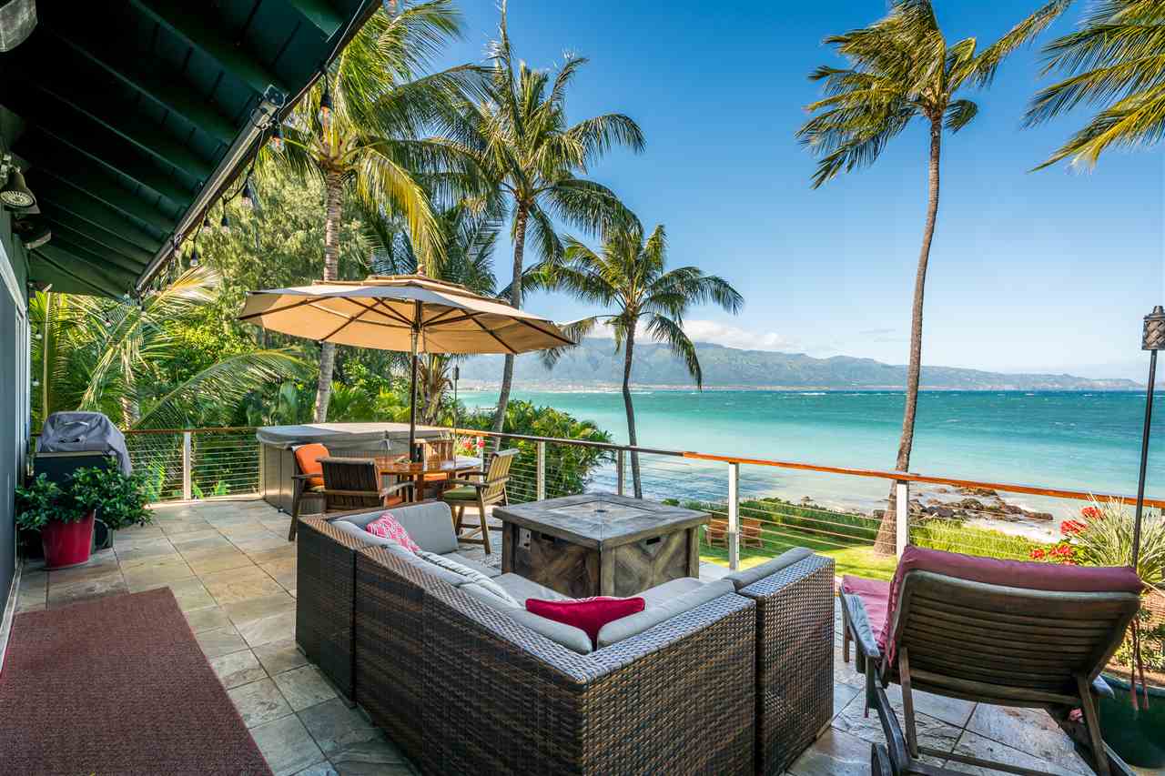 602 Stable Road Paia, HI 96779 - Photo 5 of 30 a view of an outdoor sitting area with furniture