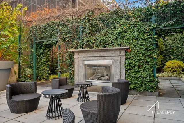 $945,000 | 340 East 23rd Street, Unit 10A | Gramercy