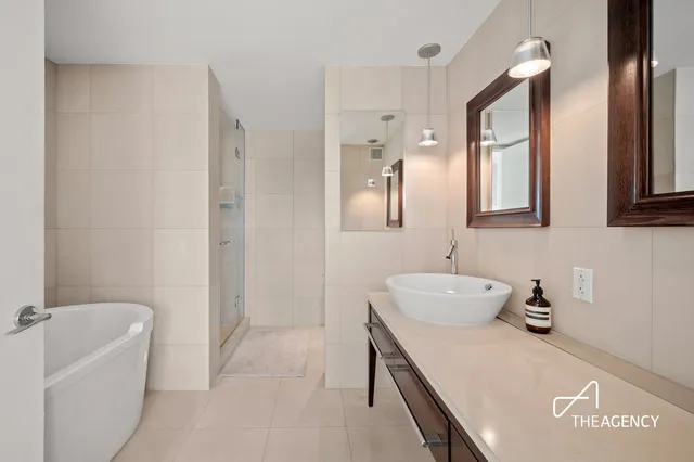 $945,000 | 340 East 23rd Street, Unit 10A | Gramercy