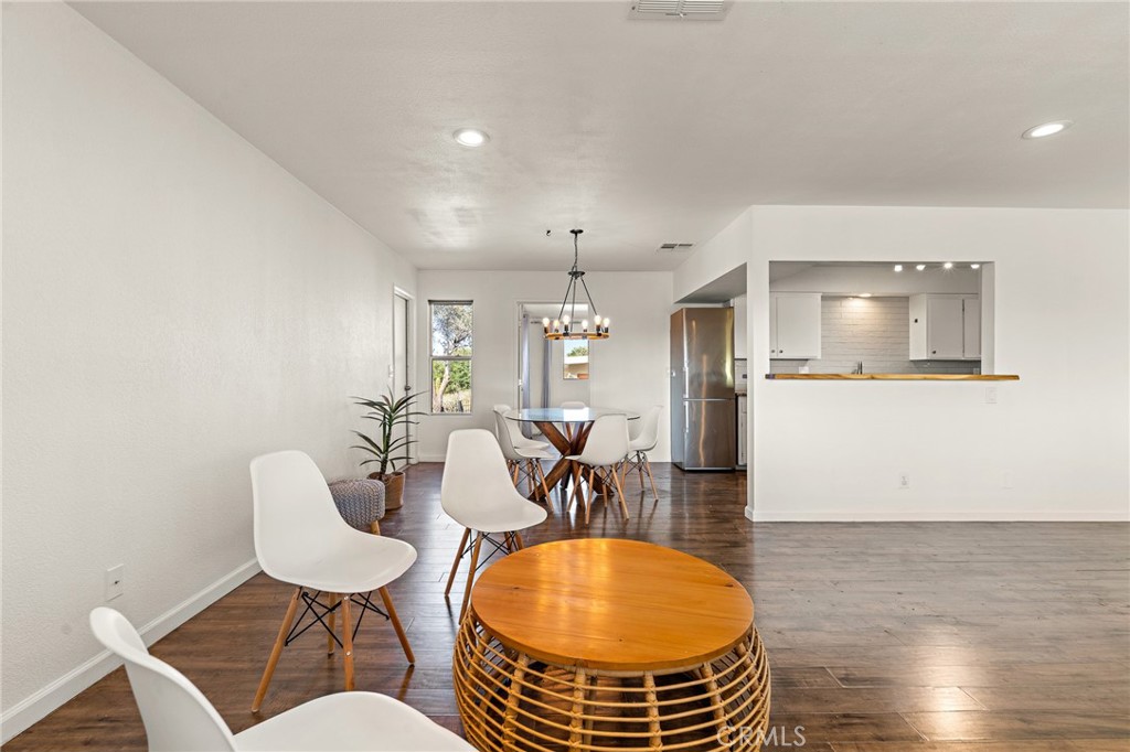 7453 Olympic Road Joshua Tree, CA 92252 - Photo 12 of 39 Gallery Image 12