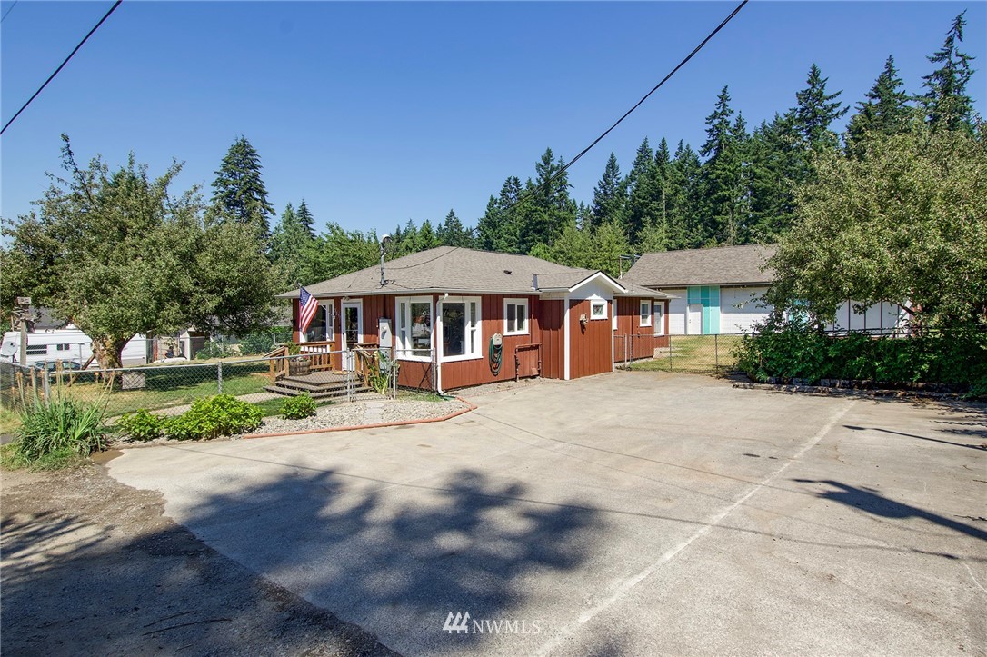 3811 South Bean Road Port Angeles, WA 98363 - Photo 2 of 40 Gallery Image 2