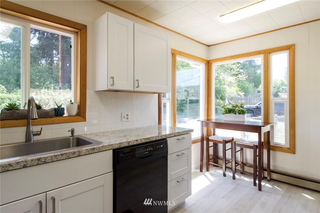 3811 South Bean Road Port Angeles, WA 98363 - Photo 11 of 40 Gallery Image 11