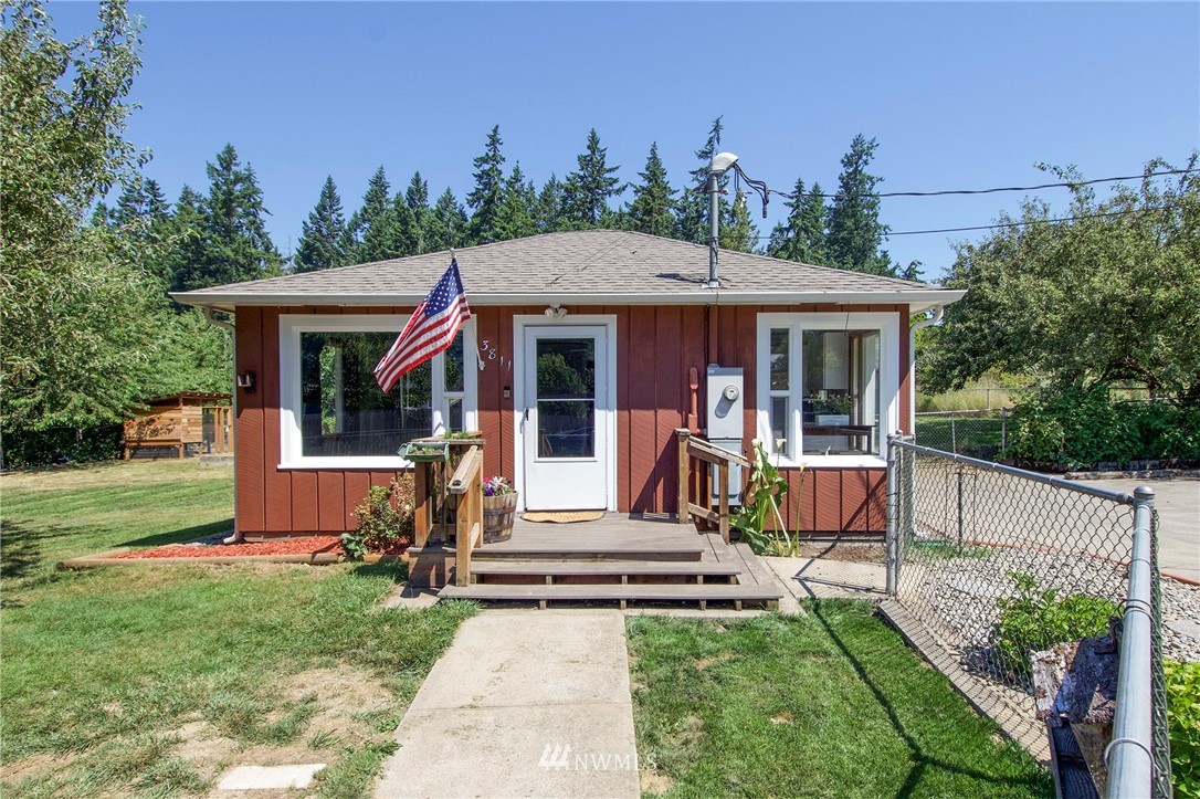3811 South Bean Road Port Angeles, WA 98363 - Photo 4 of 40 Gallery Image 4