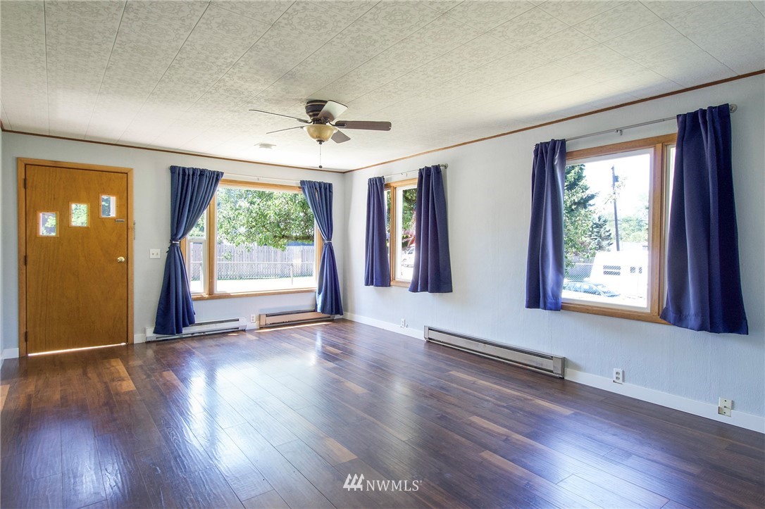 3811 South Bean Road Port Angeles, WA 98363 - Photo 6 of 40 Gallery Image 6