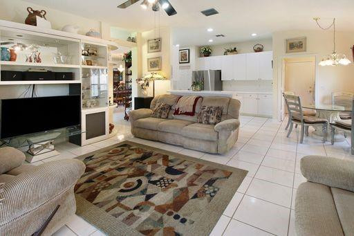 21839 Palm Grass Drive Boca Raton, FL 33428 - Photo 12 of 20 Family Room