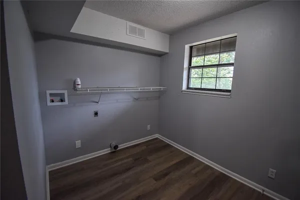 $255,000 | 304 East 164th Terrace, Belton, MO 64012