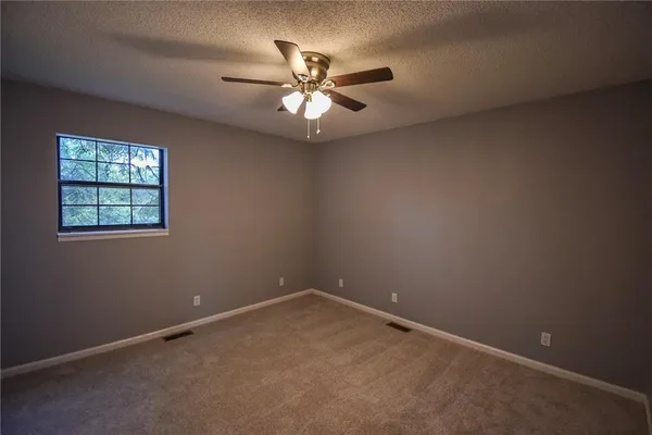 $255,000 | 304 East 164th Terrace, Belton, MO 64012