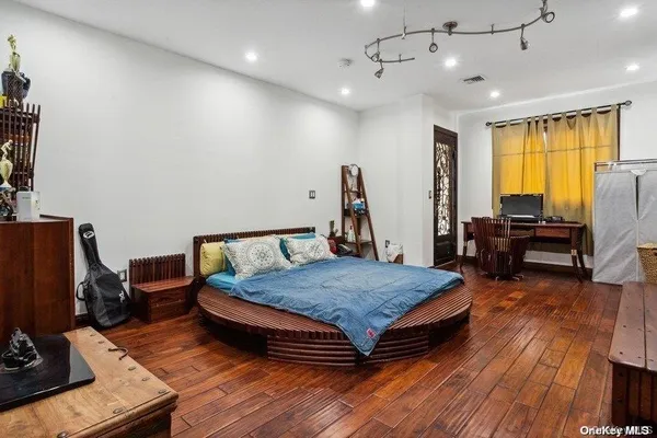 $3,250,000 | 959 South End, Woodmere, NY 11598