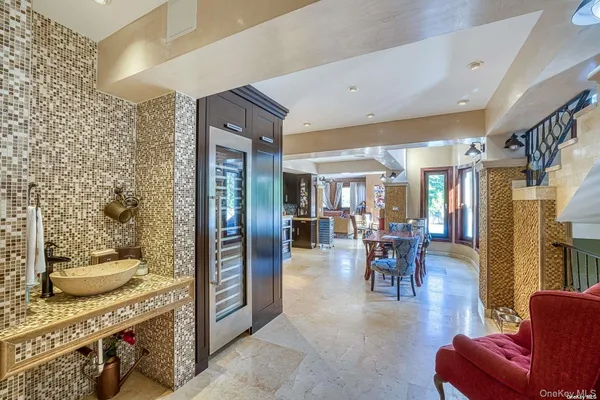 $3,250,000 | 959 South End, Woodmere, NY 11598