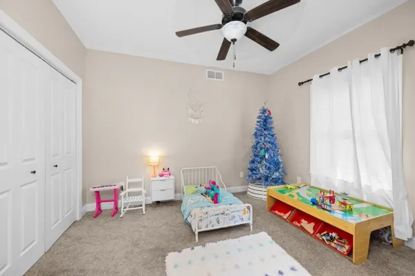 $3,000 | 67 Cobblestone Lane, Le Claire, IA 52753