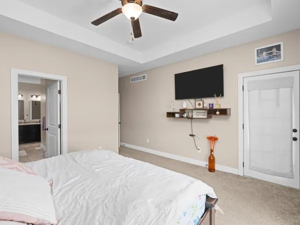 $3,000 | 67 Cobblestone Lane, Le Claire, IA 52753