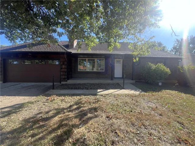 $289,900 | 239 Southwest Drive, Chillicothe, MO 64601