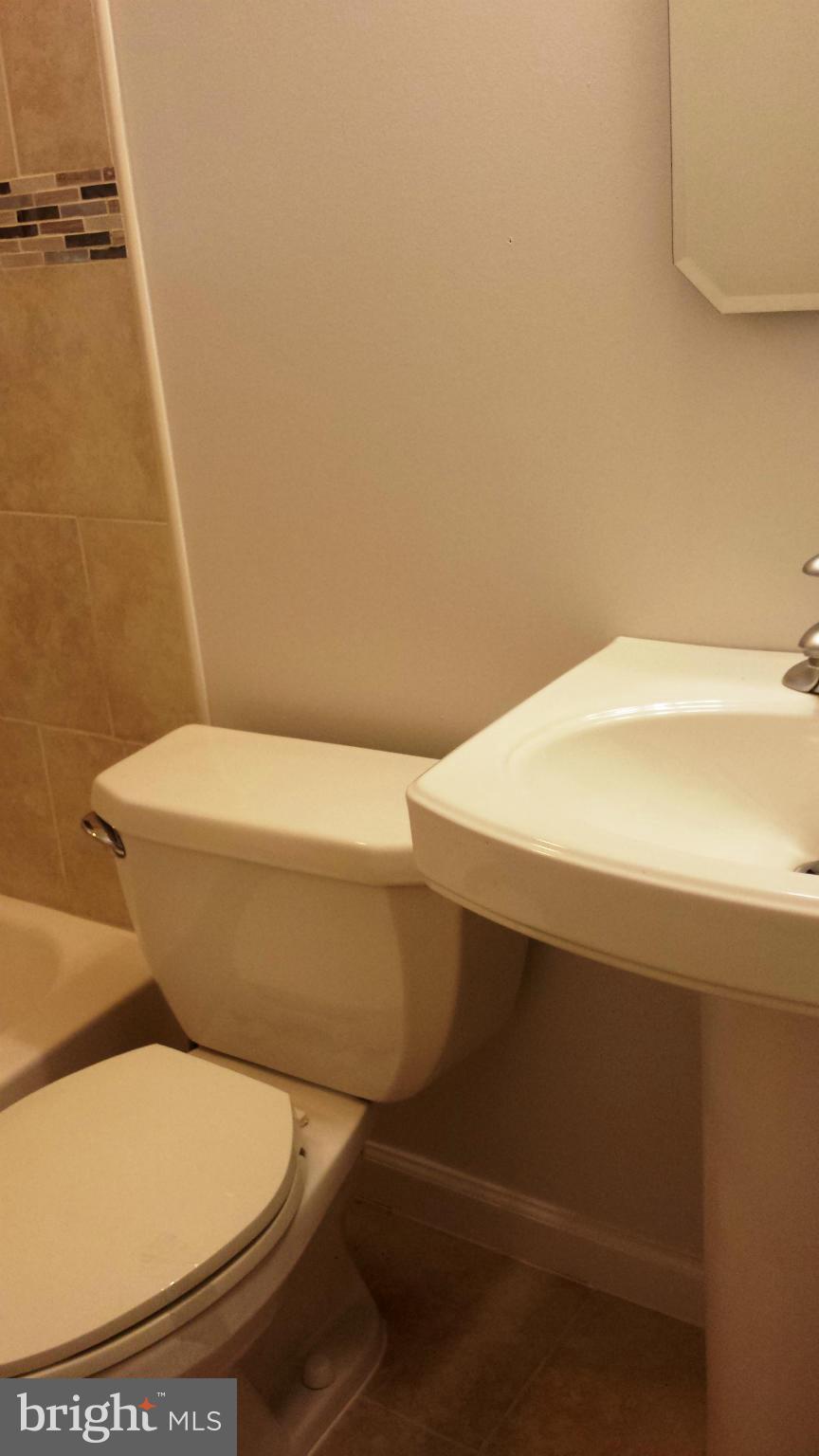 6509 Livingston Road Oxon Hill, MD 20745 - Photo 12 of 30 Main Level Bath