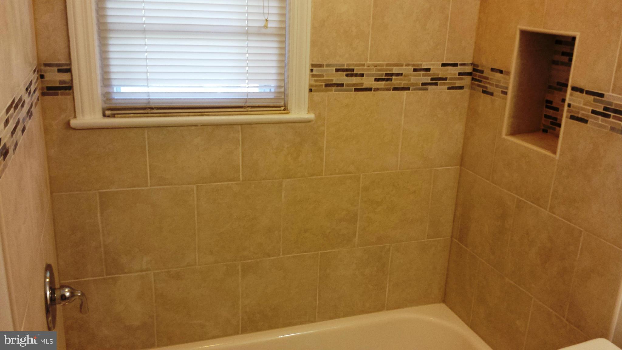 6509 Livingston Road Oxon Hill, MD 20745 - Photo 13 of 30 Main Level Bath