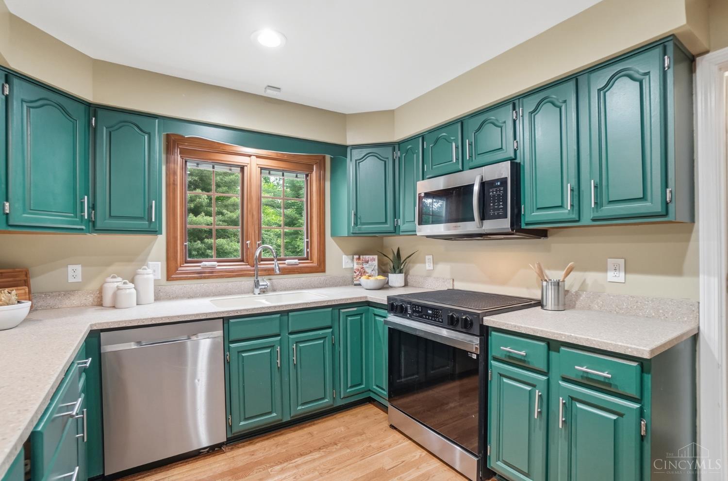 5807 Gaines Road Cincinnati, OH 45247 - Photo 16 of 85 Gallery Image 16