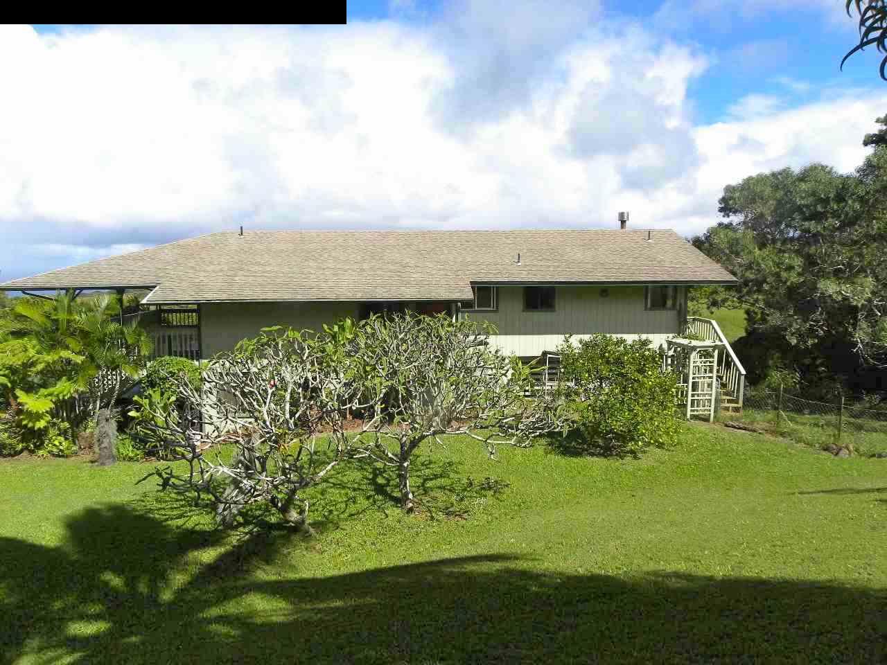 305 Kaupakalua Road Haiku, HI 96708 - Photo 12 of 13 a view of an garden