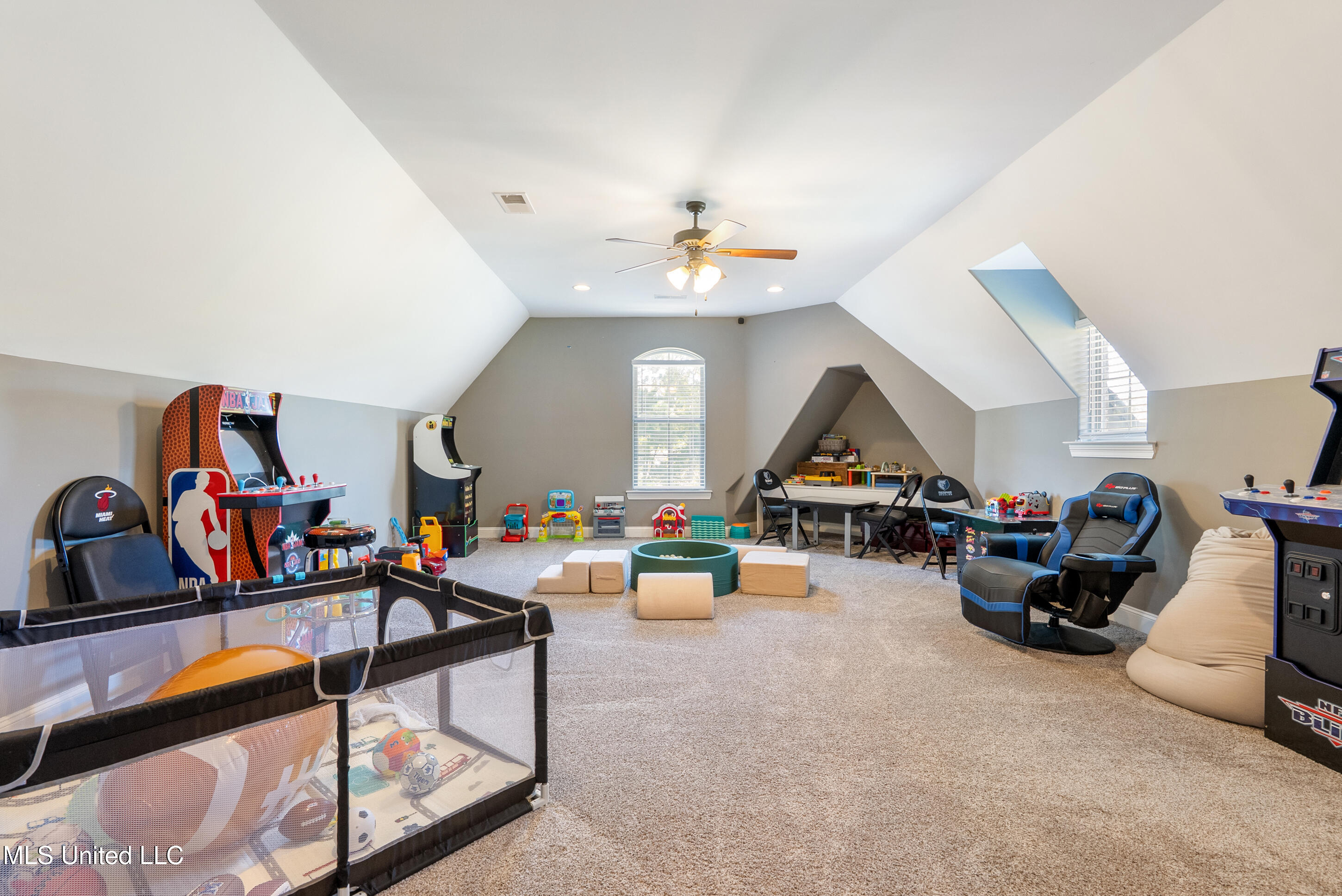 3406 Bethel Road Olive Branch, MS 38654 - Photo 28 of 46 Playroom