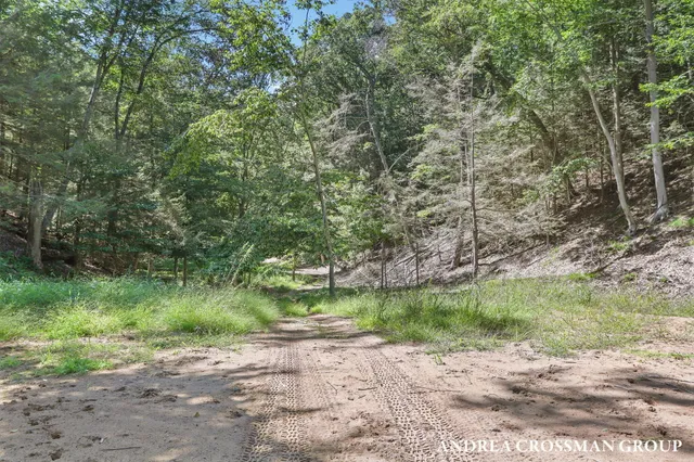 $1,200,000 | 0 Lost Valley Road, Montague, MI 49437