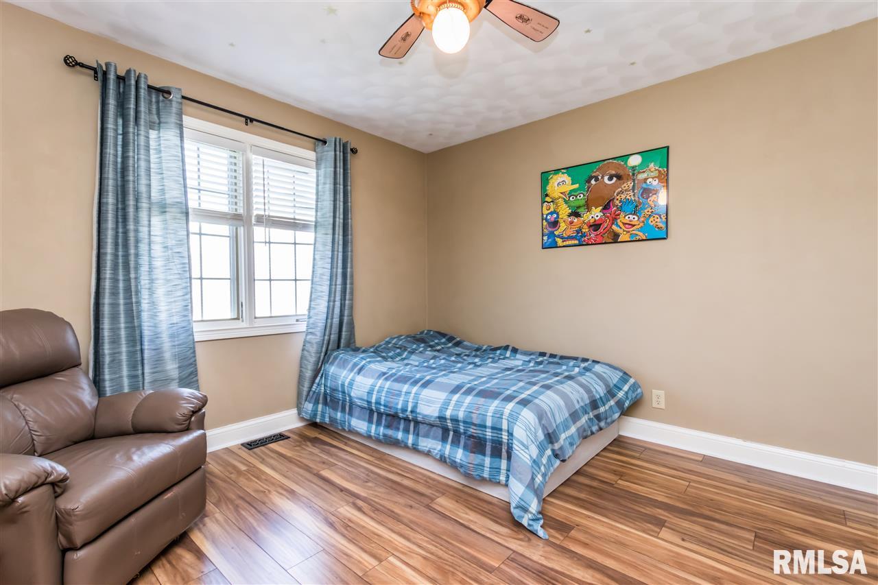 1501 Oak Ridge Washington, IL 61571 - Photo 21 of 36 Gallery Image 21