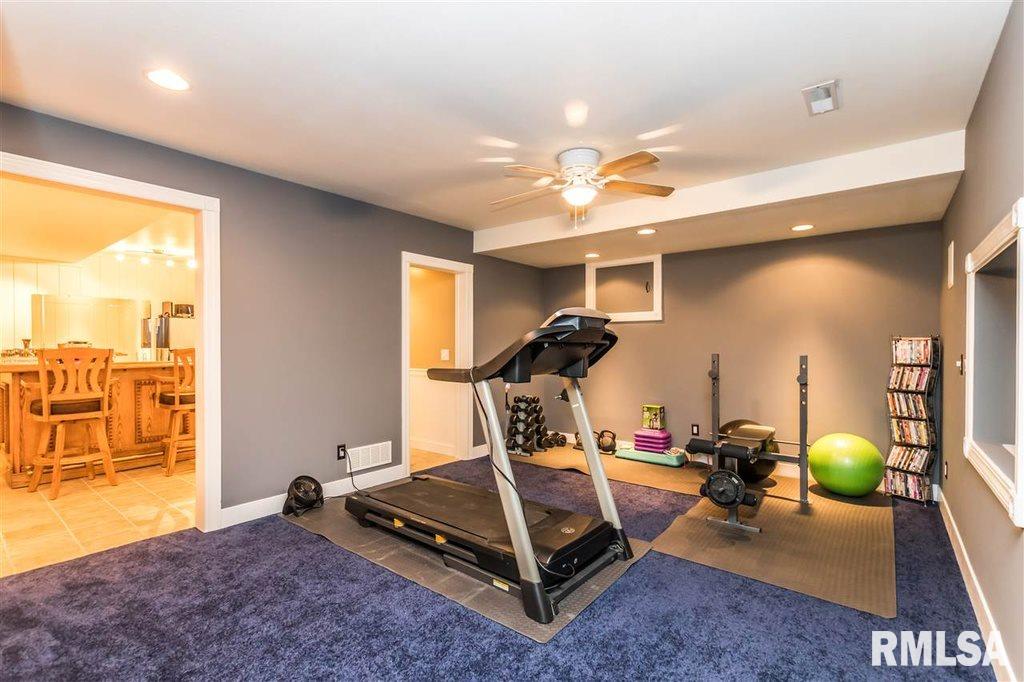1501 Oak Ridge Washington, IL 61571 - Photo 25 of 36 Gallery Image 25
