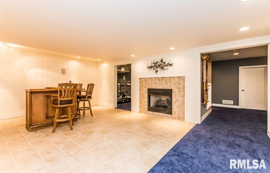 1501 Oak Ridge Washington, IL 61571 - Photo 26 of 36 Gallery Image 26