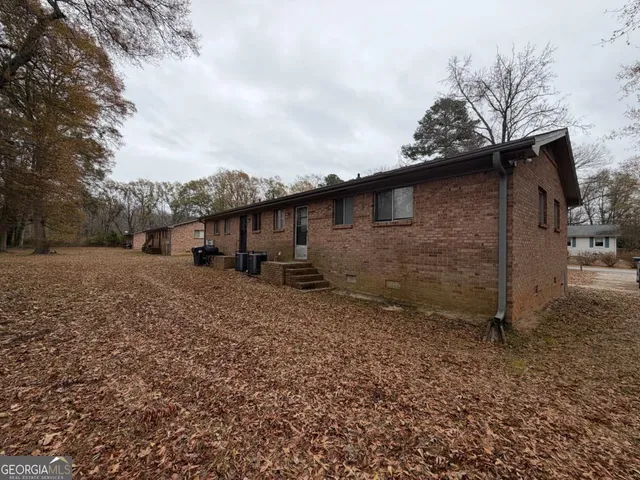 $1,175 | 816 Jesters Lake Drive, Jonesboro, GA 30236