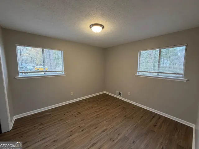 $1,175 | 816 Jesters Lake Drive, Jonesboro, GA 30236