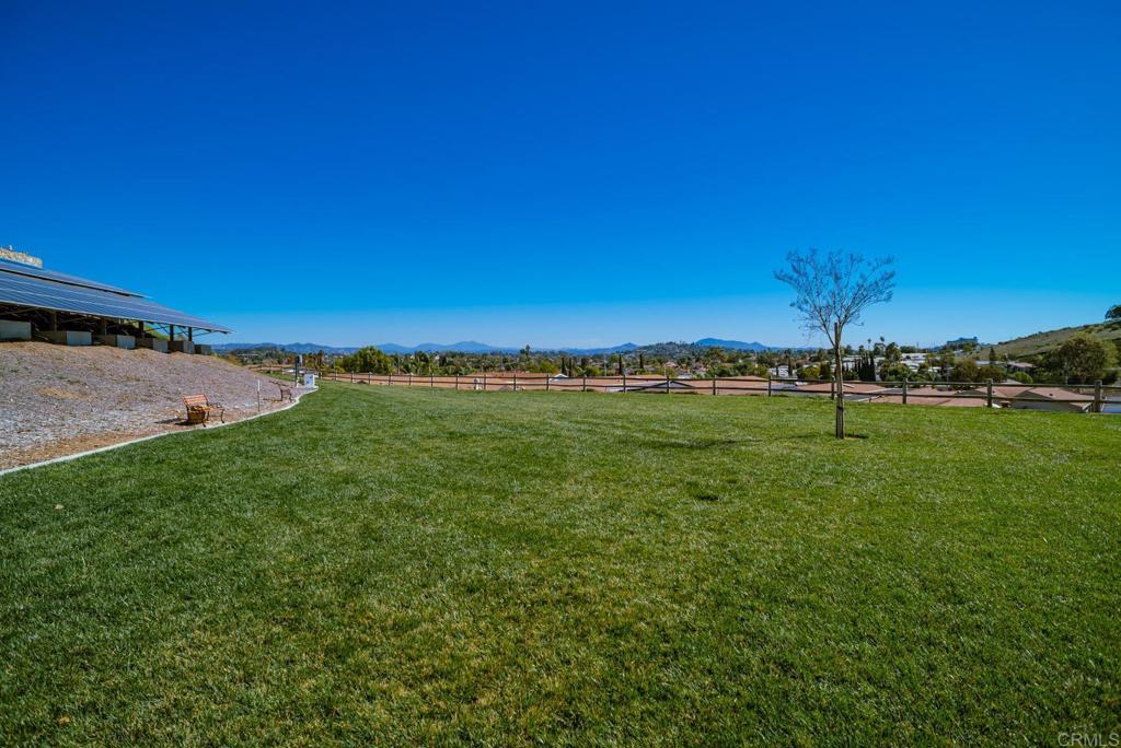 909 Richland Road, Unit 4 San Marcos, CA 92069 - Photo 33 of 37