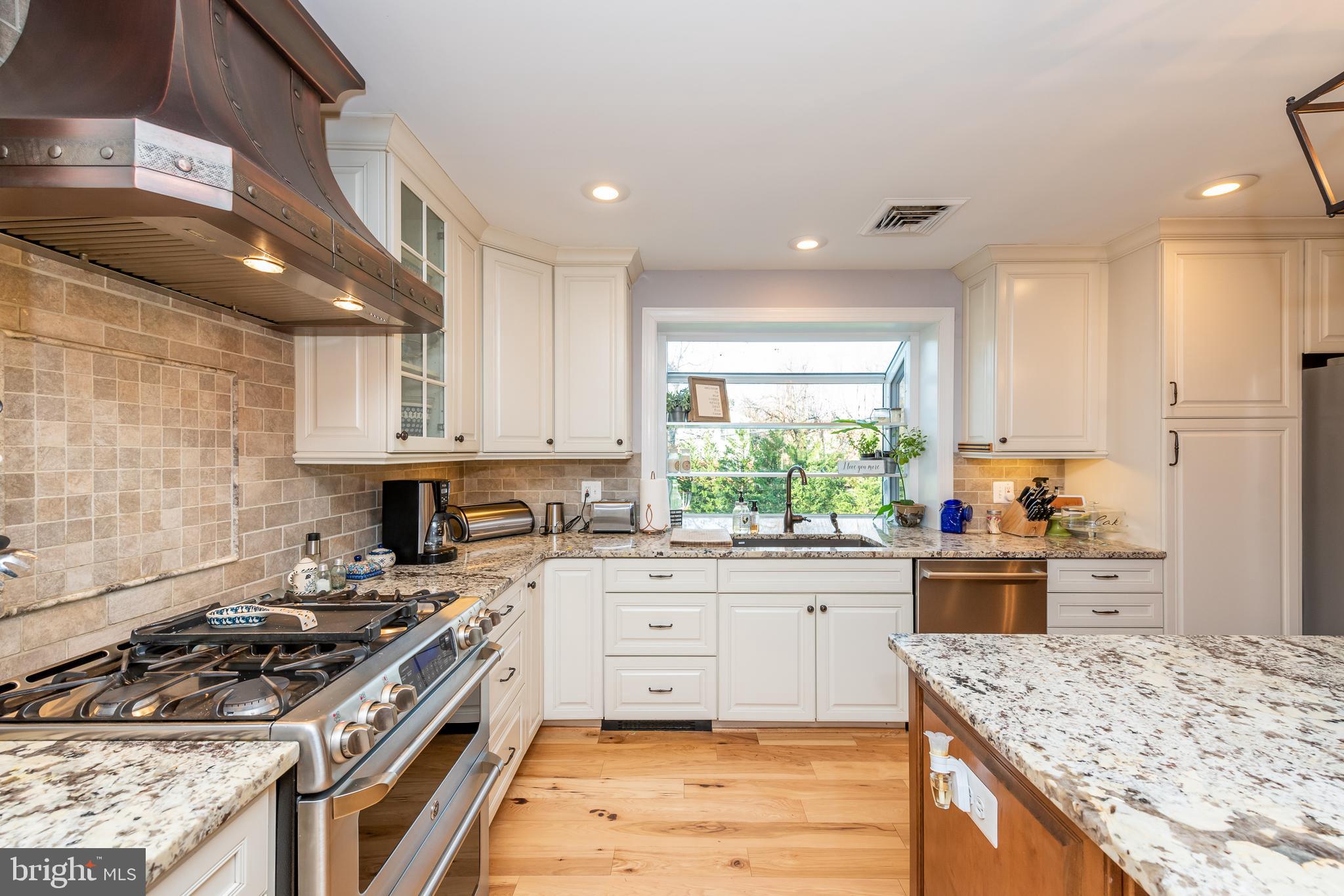 4010 Chatham Road Ellicott City, MD 21042 - Photo 14 of 43 Kitchen