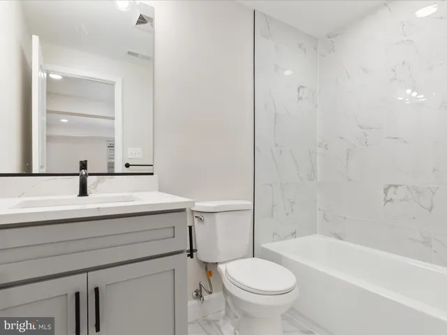 $1,295,000 | 13209 Johnny Moore Lane, Clifton, VA 20124