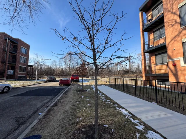 $2,030 | 1414 East 65th Place, Unit 7, Chicago, IL 60637