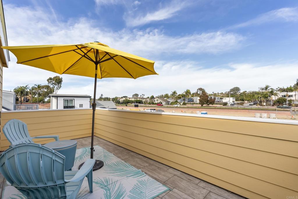 1624 North Coast Highway 101, Unit 2 Encinitas, CA 92024 - Photo 26 of 43 a view of outdoor space with lounge chair