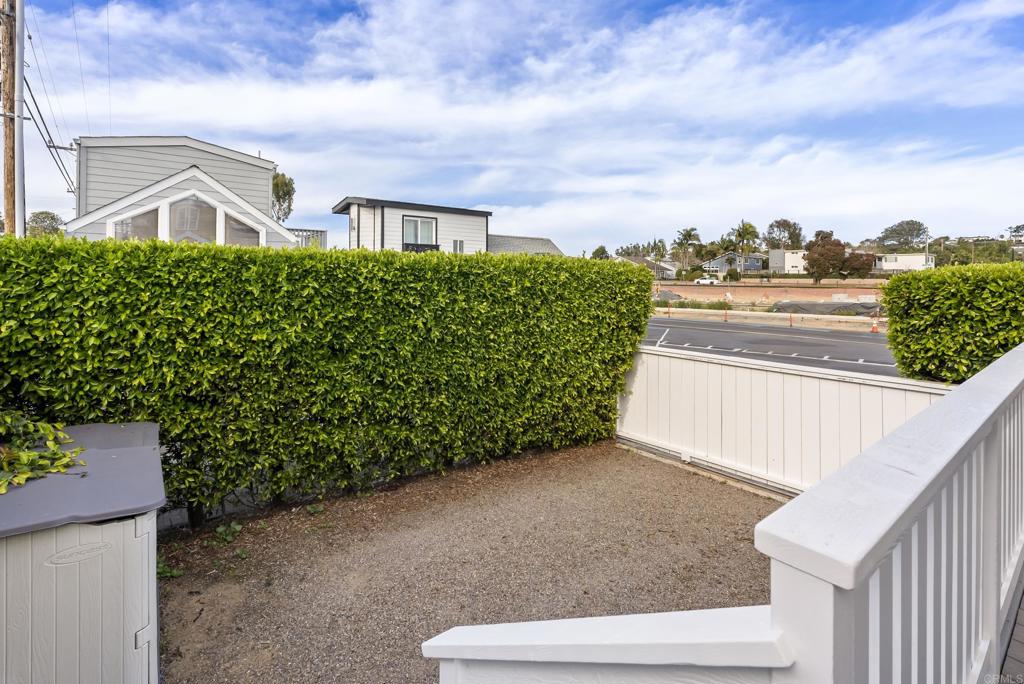 1624 North Coast Highway 101, Unit 2 Encinitas, CA 92024 - Photo 33 of 43 a view of outdoor space and yard