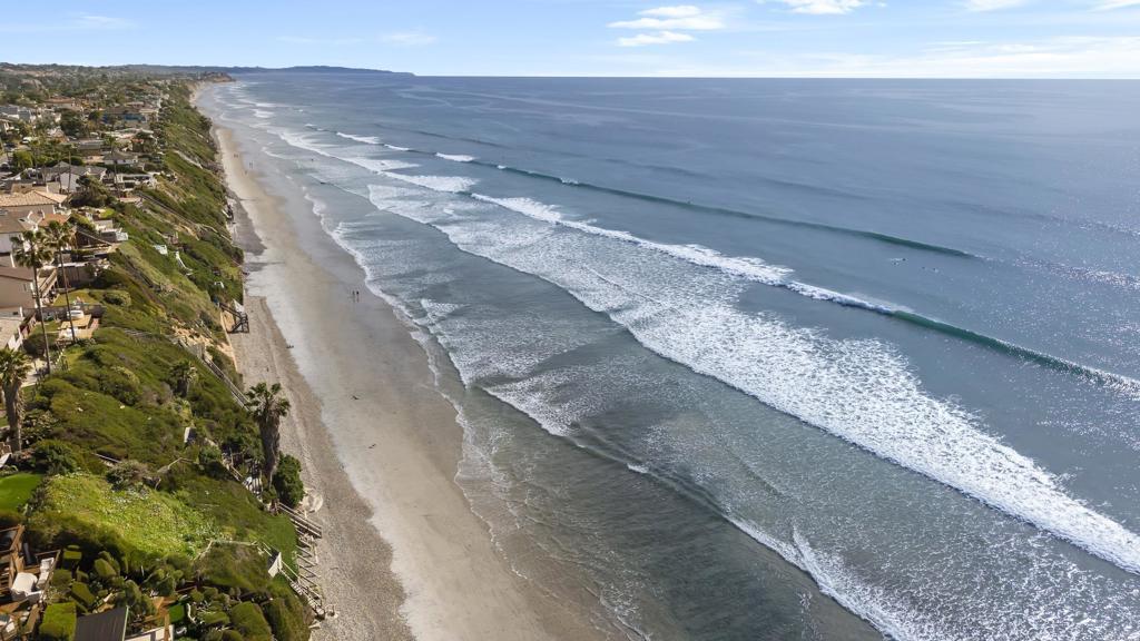 1624 North Coast Highway 101, Unit 2 Encinitas, CA 92024 - Photo 43 of 43 a view of the ocean