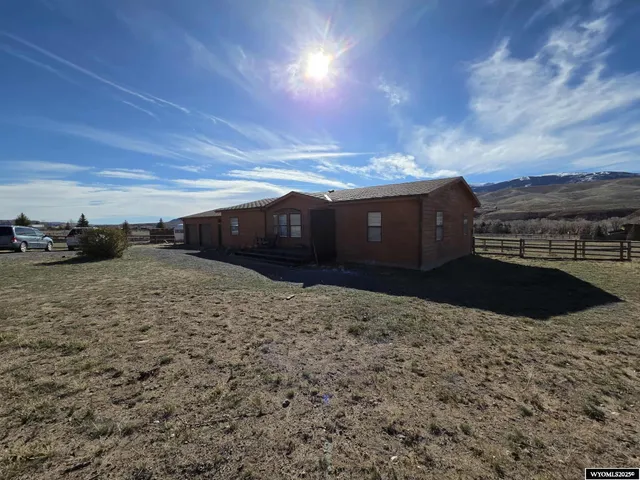 $385,000 | 15 Painted Hills Drive, Dubois, WY 82513
