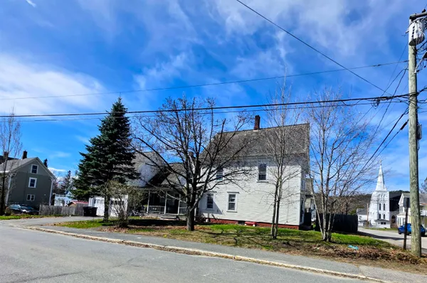 $160,000 | 10 Pine Street, Haverhill, NH 03785