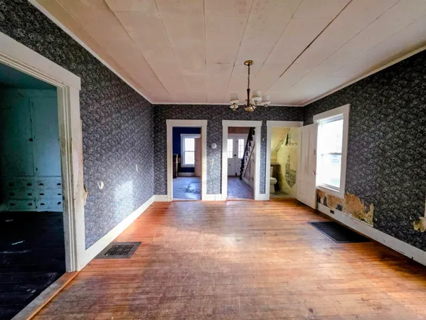 $160,000 | 10 Pine Street, Haverhill, NH 03785