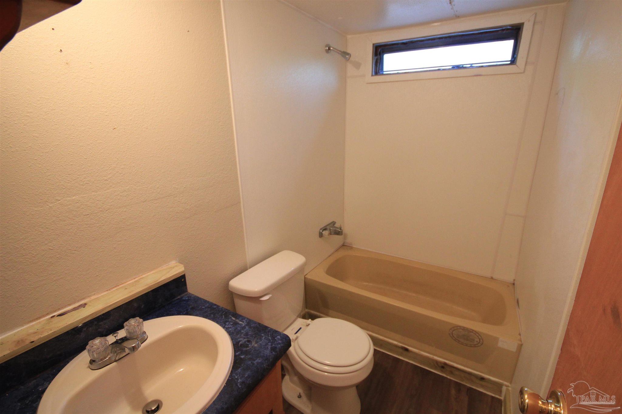 8652 John Hamm Road Milton, FL 32583 - Photo 10 of 14 Gallery Image 10