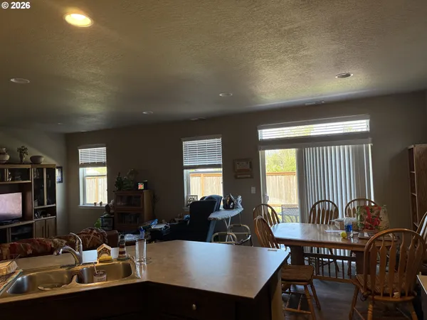 $499,000 | 5298 Squirrel Street, Springfield, OR 97478