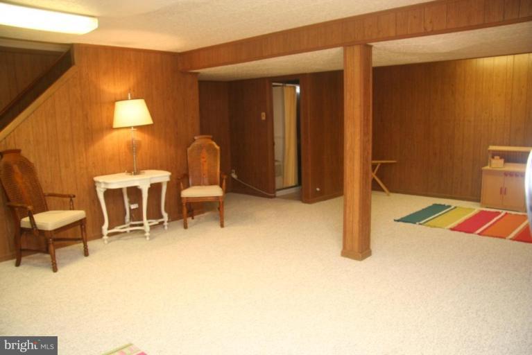 9302 Weaver Street Silver Spring, MD 20901 - Photo 18 of 23 Family Room #3