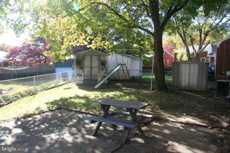 9302 Weaver Street Silver Spring, MD 20901 - Photo 20 of 23 Back yard