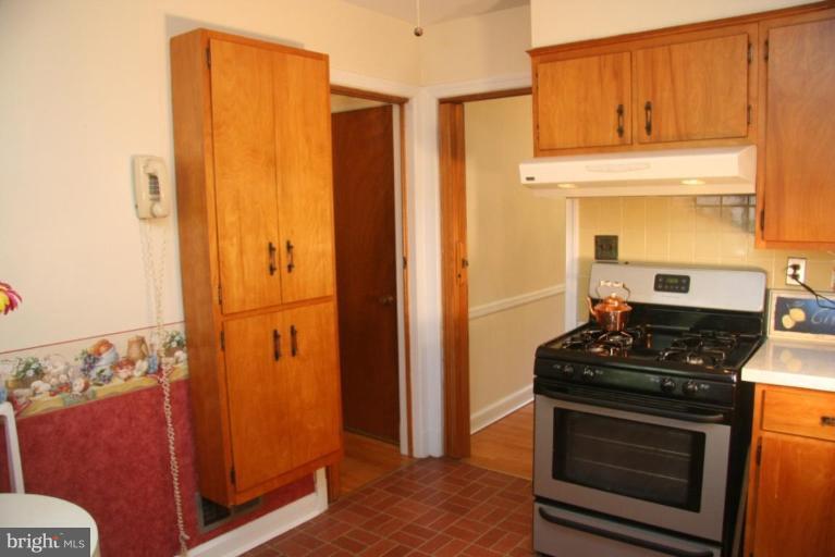 9302 Weaver Street Silver Spring, MD 20901 - Photo 10 of 23 Kitchen #3
